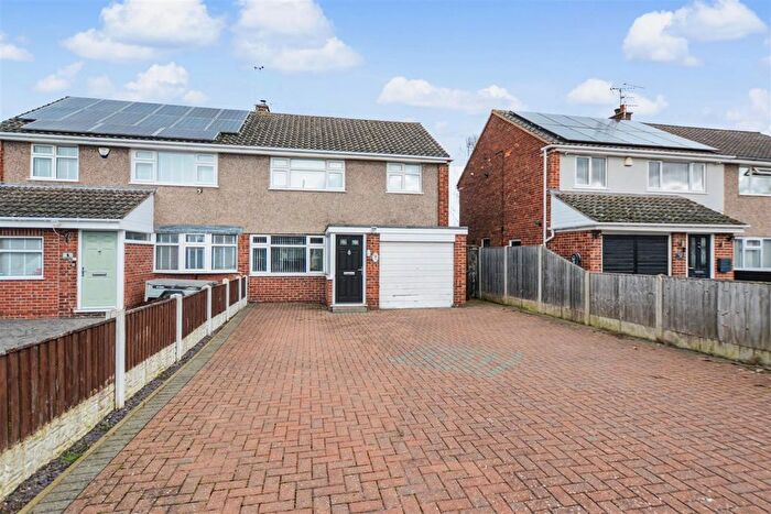 3 Bedroom Semi Detached House For Sale In Farndale Close, Long Eaton, NG10