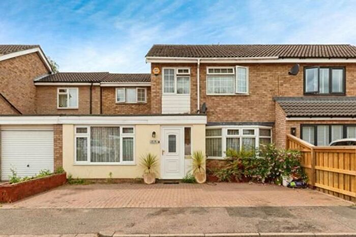 4 Bedroom Semi-Detached House For Sale In Rivermead Gardens, Sandy, SG19