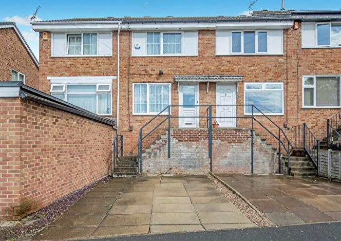 2 Bedroom Terraced House For Sale In Cliffe Park Drive, Leeds, LS12