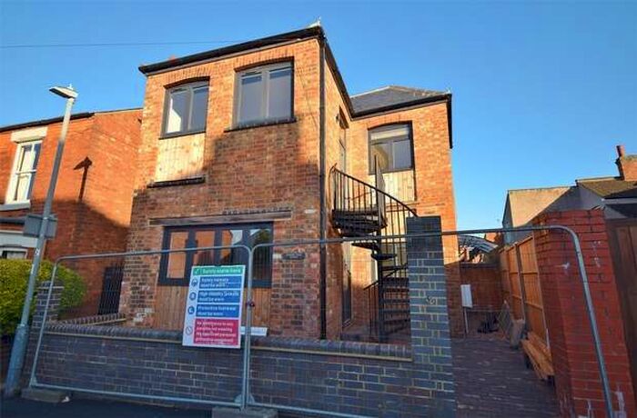 1 Bedroom Flat To Rent In Linden Tree House, Lodge Road, Rugby, Warwickshire, CV21