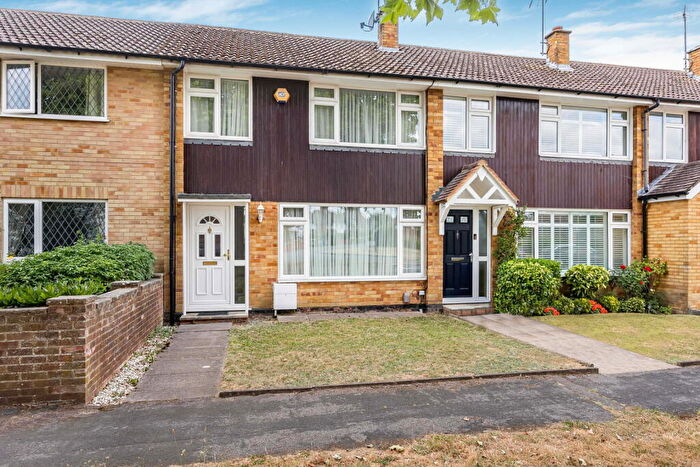 3 Bedroom Terraced House For Sale In Green Verges, Marlow, SL7