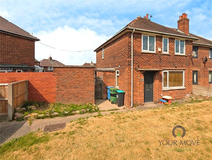 3 Bedroom Semi-detached House For Sale In Beazley Avenue, Mansfield, Nottinghamshire, NG18