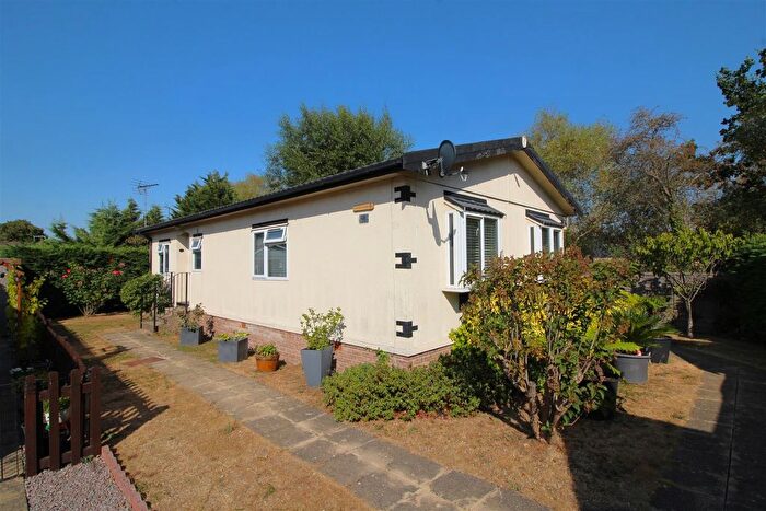 2 Bedroom Park Home For Sale In Keys Park, Parnwell Way, Peterborough, PE1