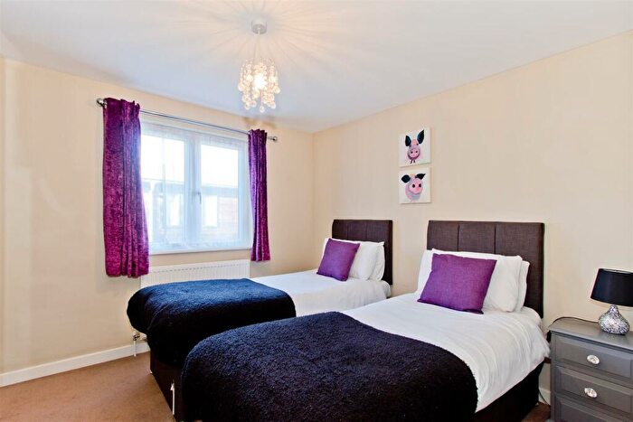 2 Bedroom Detached Bungalow For Sale In Warren Wood, BN24