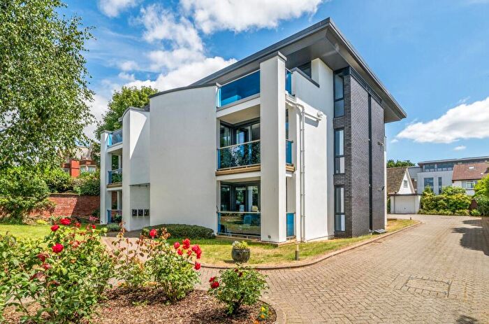 2 Bedroom Apartment For Sale In Spicer Road, Exeter, EX1