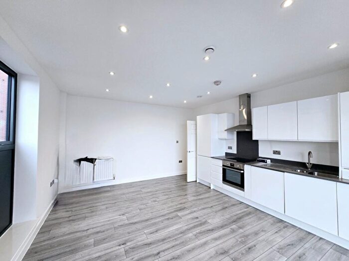 2 Bedroom Flat To Rent In Woolwich Road, SE7
