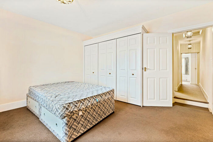 3 Bedroom Terraced House For Sale In Ref: Sb - Birkheads Road, Reigate, RH2