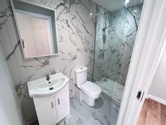 2 Bedroom Flat To Rent In Albion Street, Southwick, Brighton, BN42