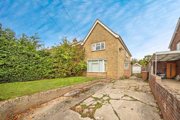 2 Bedroom Detached House For Sale In Wells Hall Road, Great Cornard, Sudbury, CO10