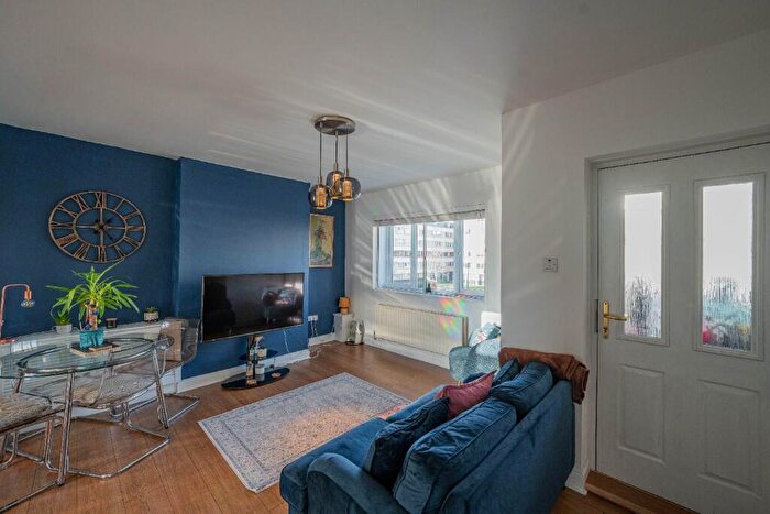 2 Bedroom Maisonette To Rent In Howard Street, Newcastle Upon Tyne, NE1