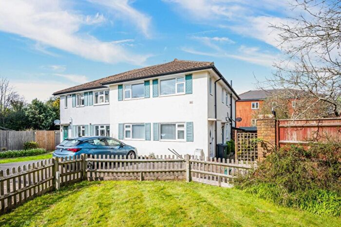 2 Bedroom Maisonette For Sale In Cheviot Close, Banstead, SM7