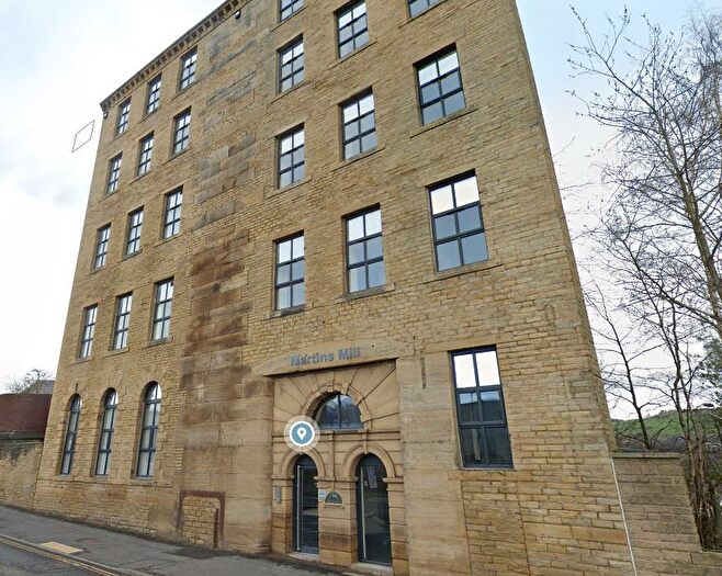 1 Bedroom Apartment To Rent In Pellon Lane, Halifax, HX1