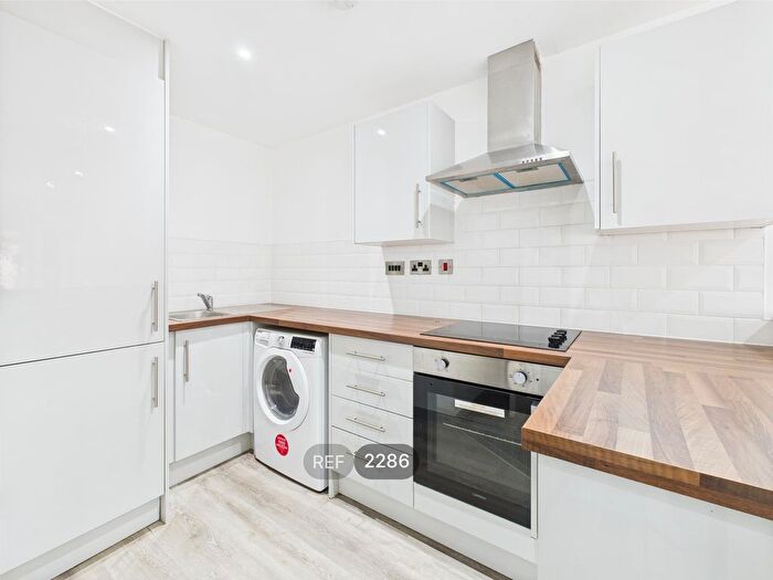 1 Bedroom Flat To Rent In Tivoli House, South Street, HU1