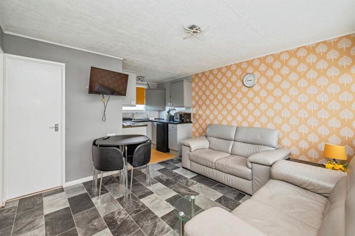 2 Bedroom Chalet For Sale In Beach Road, Hemsby, Great Yarmouth, NR29