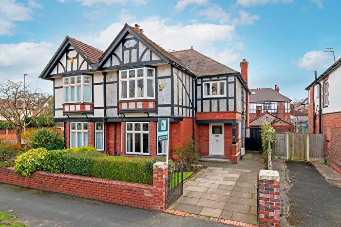 5 Bedroom Semi Detached House For Sale In Greenbank Road, Stockton Heath, WA4