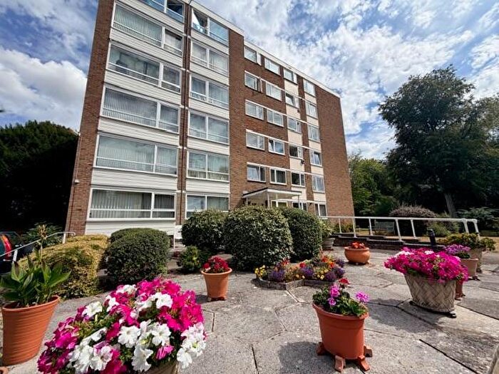 3 Bedroom Flat To Rent In Withyholt Court, Charlton Kings, ., GL53