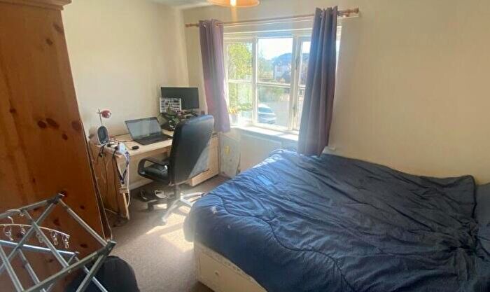 2 Bedroom Flat To Rent In Hazlemere Grove, Lenton, Nottingham, NG7