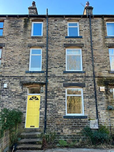2 Bedroom Terraced House For Sale In Bank View, Luddendenfoot, Halifax, HX2