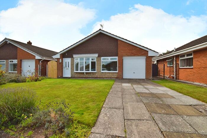 2 Bedroom Detached Bungalow To Rent In Harborne Drive, Spital, CH63