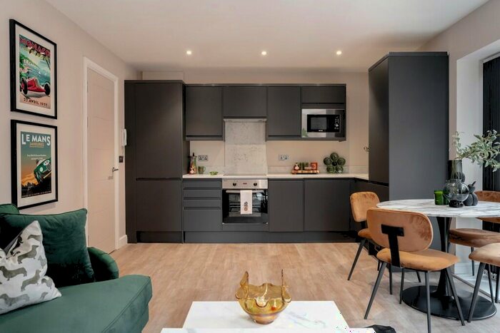 1 Bedroom Apartment To Rent In Park Cross Street, Leeds, West Yorkshire, LS1