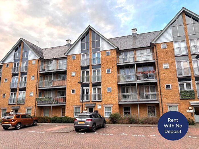 2 Bedroom Flat To Rent In Bingley Court, Canterbury, Kent, CT1
