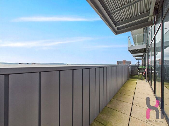 1 Bedroom Property To Rent In Manchester Waters, Pomona Strand, Old Trafford, M16