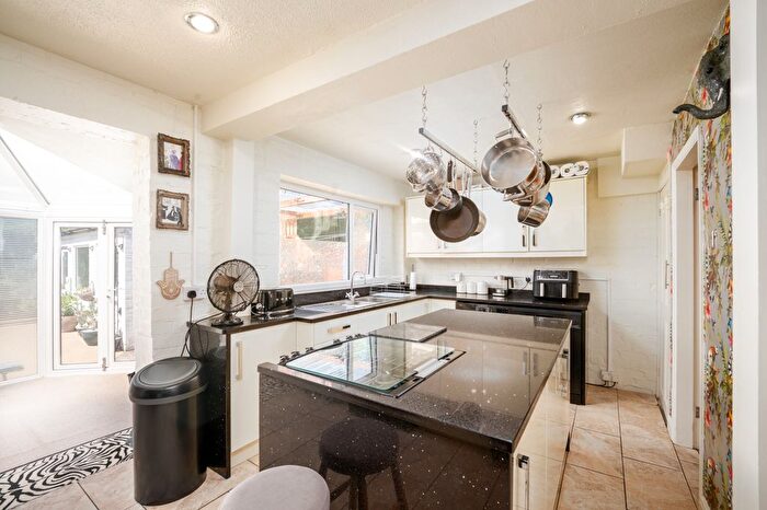 3 Bedroom Semi Detached House For Sale In Quincey Drive, Birmingham, B24