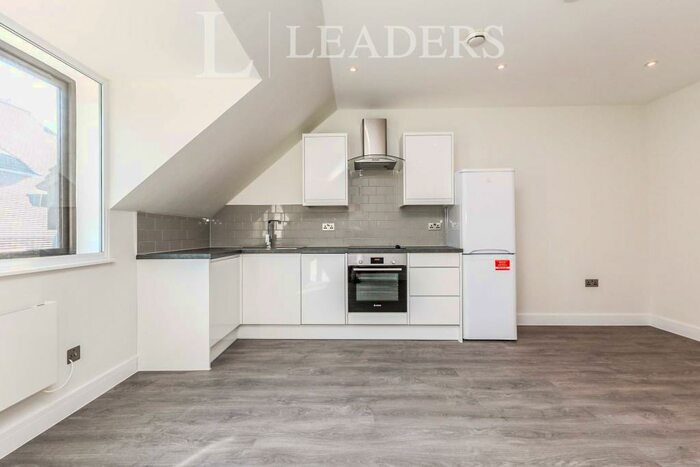 1 Bedroom Flat To Rent In Sycamore House, High Street, GU6