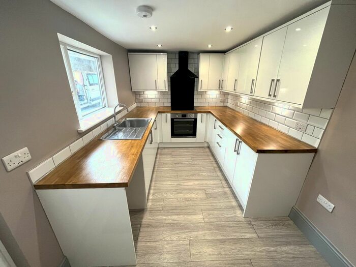 3 Bedroom End Of Terrace House To Rent In Waterloo Terrace, Ashton-On-Ribble, Preston, PR2