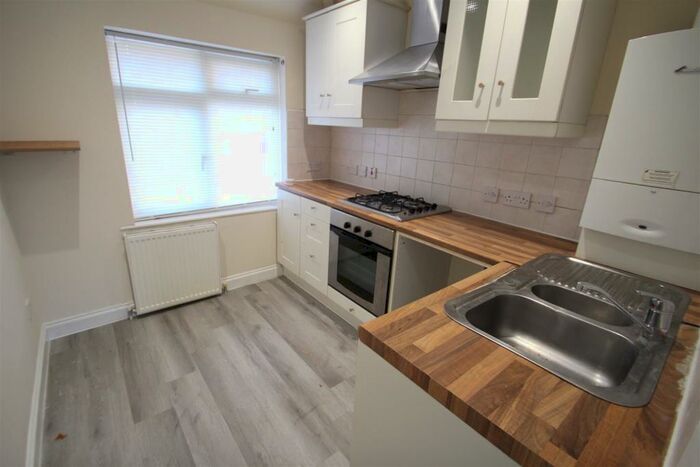 1 Bedroom Flat To Rent In Deaconsfield Road, Hemel Hempstead, HP3