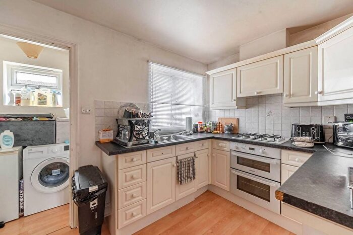 2 Bedroom Property To Rent In Ladygate Lane, Ruislip, HA4