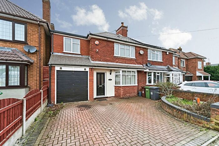 4 Bedroom Semi Detached House For Sale In Braden Road, West Midlands, WV4