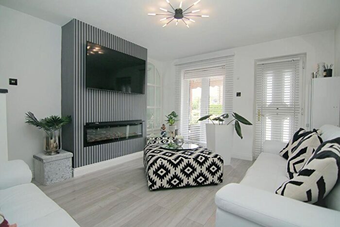 2 Bedroom Terraced House For Sale In Swinnow Close, Bramley, LS13