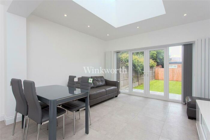 1 Bedroom Apartment To Rent In Hendon Way, London, NW2