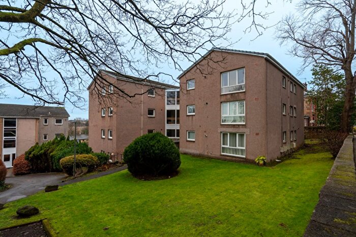 1 Bedroom Flat To Rent In Camphill Avenue, Shawlands, Glasgow, G41