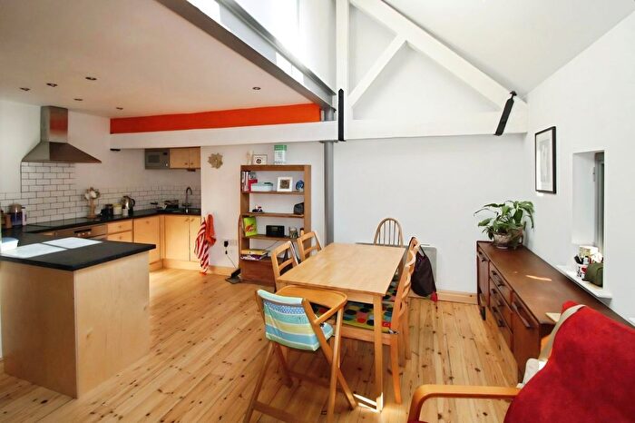 2 Bedroom Flat To Rent In Rockley Lofts, - New Station Street, Leeds, LS1
