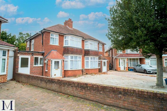 4 Bedroom Semi-Detached House To Rent In Firs Drive, Cranford, Hounslow TW5