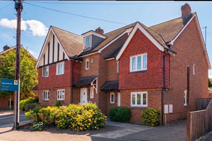 4 Bedroom End Of Terrace House To Rent In Woking, Surrey, GU22