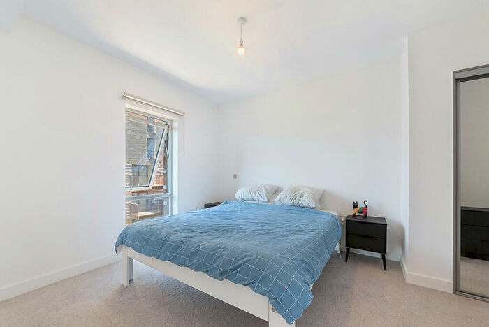 2 Bedroom Apartment To Rent In Millet Place, Pontoon Dock London, E16