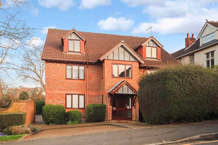 2 Bedroom Apartment For Sale In Park View Road, Park View Road, HP4