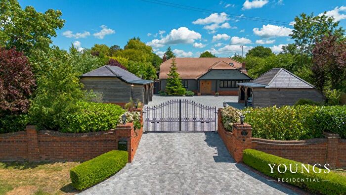4 Bedroom Detached House For Sale In Rectory Road, Little Burstead, CM12