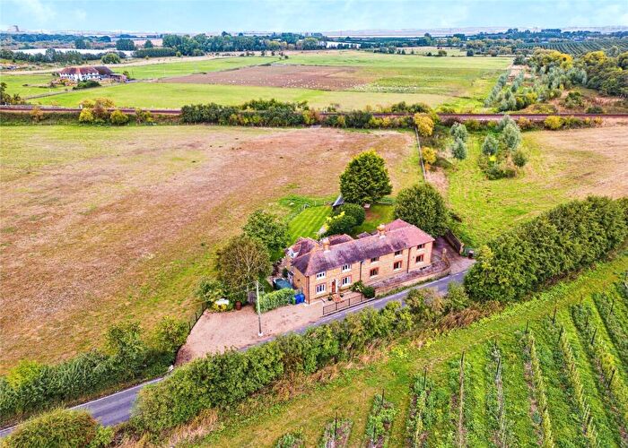 3 Bedroom Semi-Detached House For Sale In Lower Road, Tonge, Sittingbourne, Swale, ME9