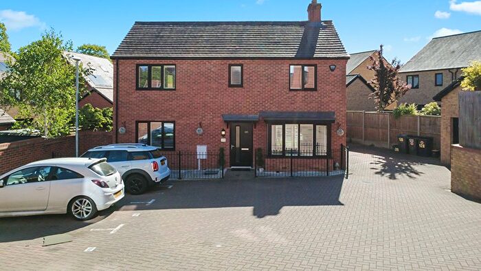 4 Bedroom Detached House For Sale In Hawley Drive, Leybourne, West Malling, ME19
