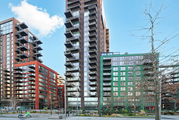 2 Bedroom Apartment For Sale In Embassy Gardens, London, SW11