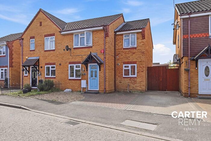 3 Bedroom End Terrace House For Sale In Dudley Close, Chafford Hundred, Grays, RM16