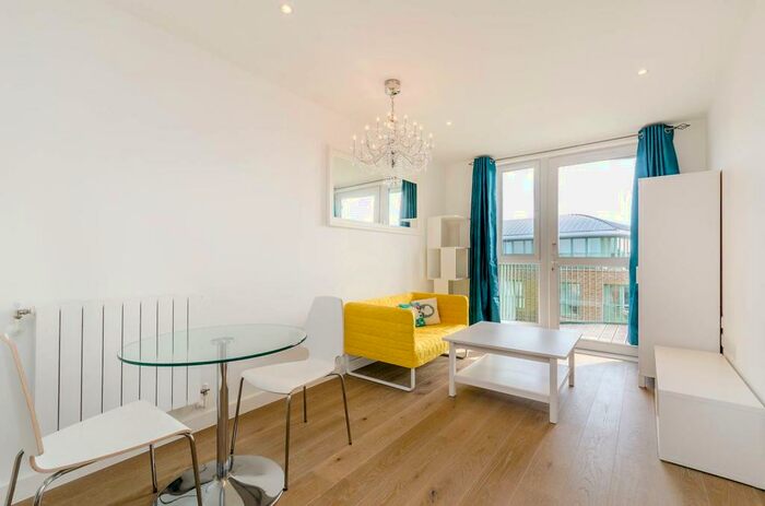 1 Bedroom Flat To Rent In Ottley Drive, Kidbrooke, London, SE3