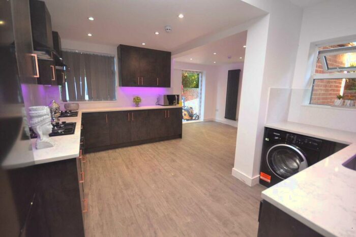 9 Bedroom Semi-Detached House To Rent In Denmark Road, Reading, RG1