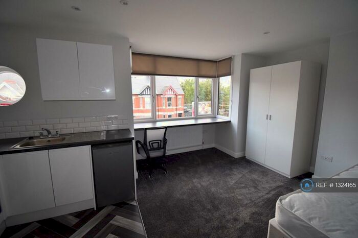 Studio To Rent In Coundon Road, Coventry, CV1