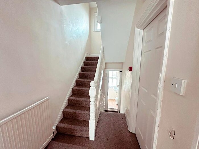 5 Bedroom Property To Rent In St. Clements Street, Oxford, OX4