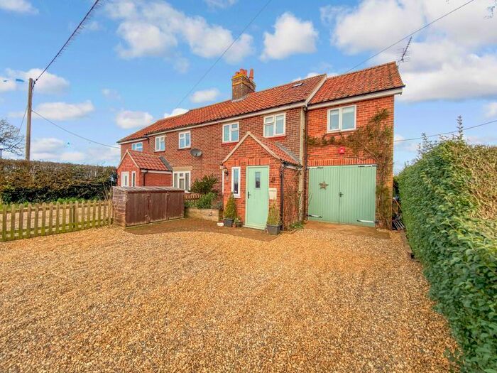 4 Bedroom Semi-Detached House For Sale In High Hill, East Ruston, Norwich NR12